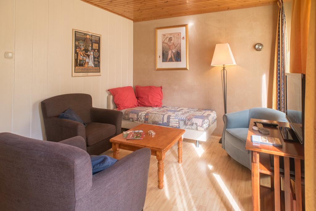 Claes Compaen Midsland Exterior photo